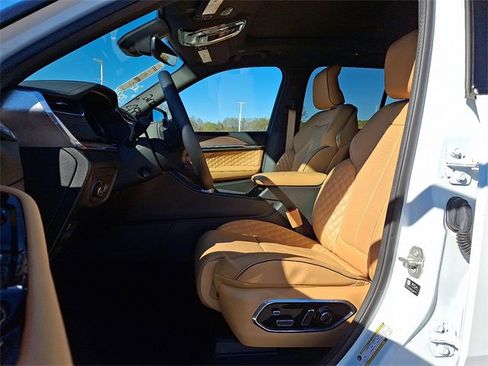 Used 2024 Jeep Grand Cherokee Summit image 13