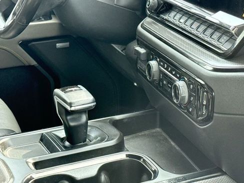 Used 2022 Chevrolet Silverado 1500 ZR2 w/ Technology Package image 14