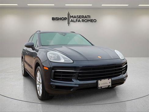Used 2022 Porsche Cayenne E-Hybrid image 1