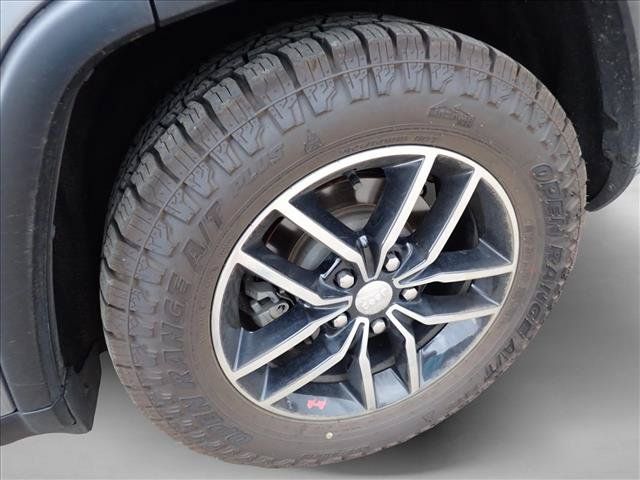 Used 2018 Jeep Grand Cherokee Trailhawk AWD/4WD image 5