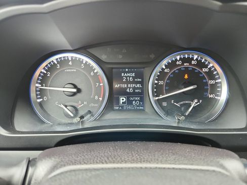 Used 2015 Toyota Highlander LE FWD image 14