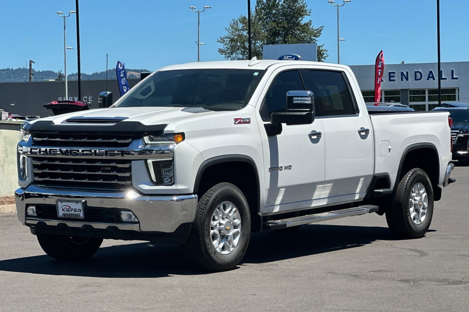 Used 2022 Chevrolet Silverado 3500 LTZ w/ LTZ Plus Package AWD/4WD image 8