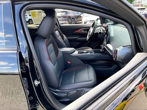 Used 2024 Chevrolet Equinox EV RS FWD image 11