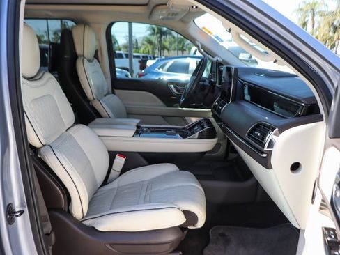 Used 2023 Lincoln Navigator L Black Label AWD/4WD image 38