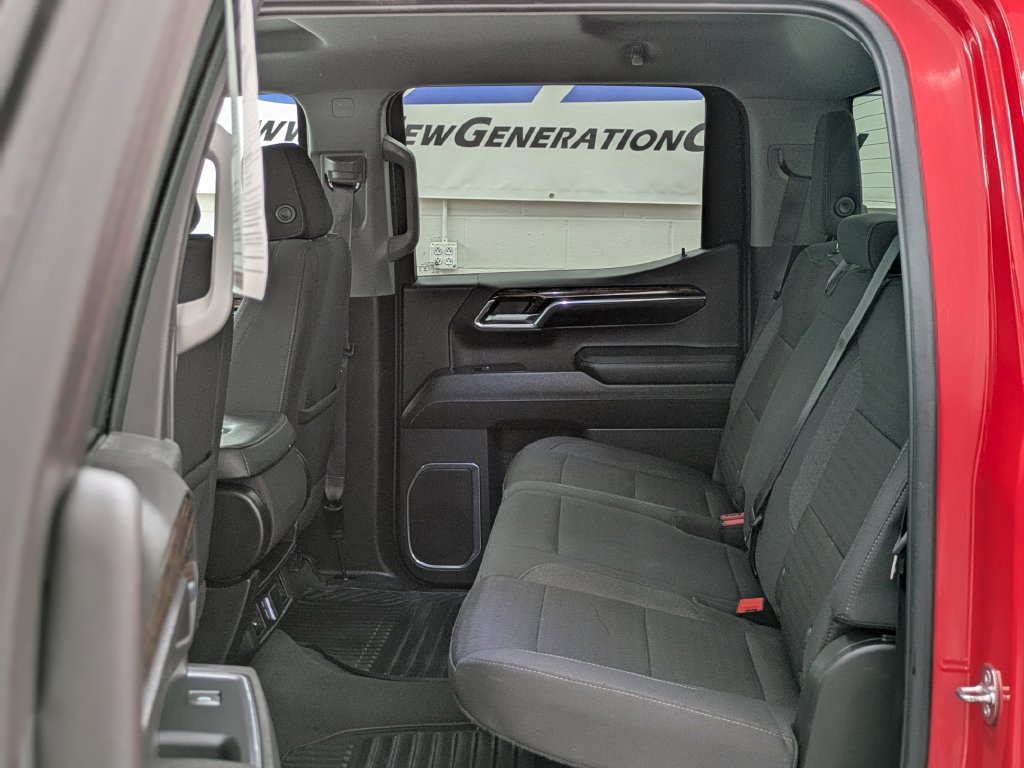 Used 2024 GMC Sierra 1500 SLE AWD/4WD image 13