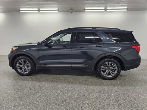 Used 2022 Ford Explorer XLT w/ Equipment Group 202A AWD/4WD image 7