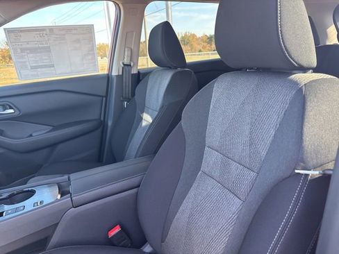 New 2026 Nissan Rogue SV image 9