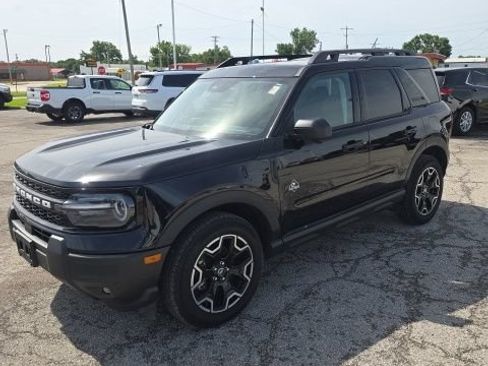 Used 2025 Ford Bronco Sport Outer Banks w/ Outer Banks Tech Package+ AWD/4WD image 9