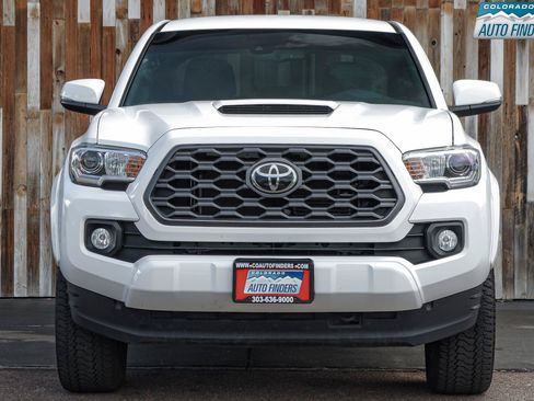 Used 2020 Toyota Tacoma TRD Sport w/ Technology Package AWD/4WD image 6