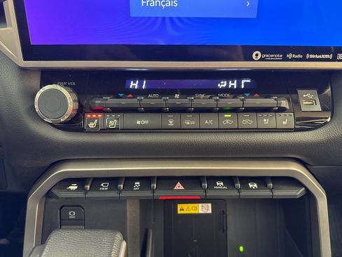 Used 2022 Toyota Tundra Limited image 27