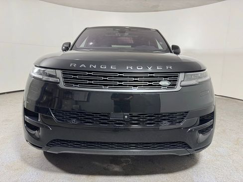 Used 2023 Land Rover Range Rover Sport SE AWD/4WD image 2
