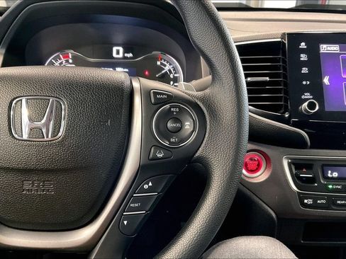 Used 2021 Honda Ridgeline Sport image 14