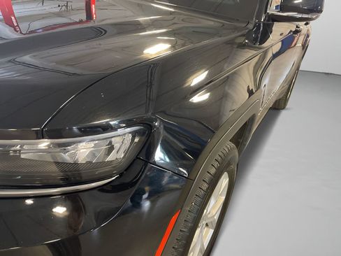 Used 2023 Jeep Grand Cherokee Limited image 33