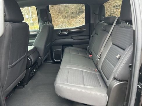 Used 2022 GMC Sierra 1500 Elevation image 18