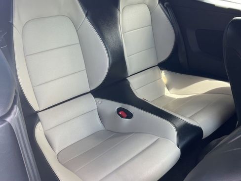 Used 2018 Ford Mustang GT Premium RWD image 11