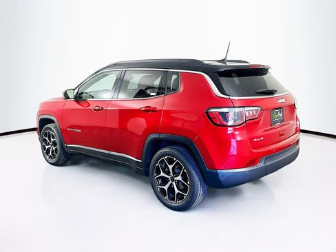 Used 2025 Jeep Compass Limited AWD/4WD image 5