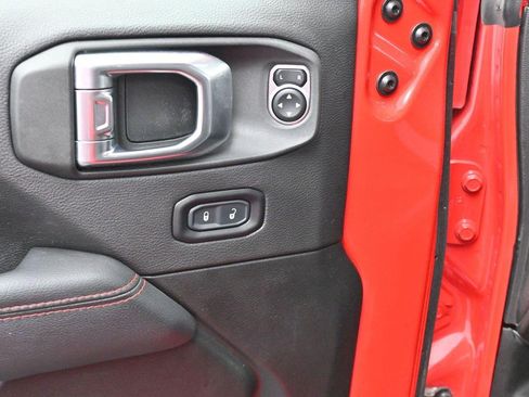 Used 2023 Jeep Wrangler Rubicon w/ Steel Bumper Group AWD/4WD image 12