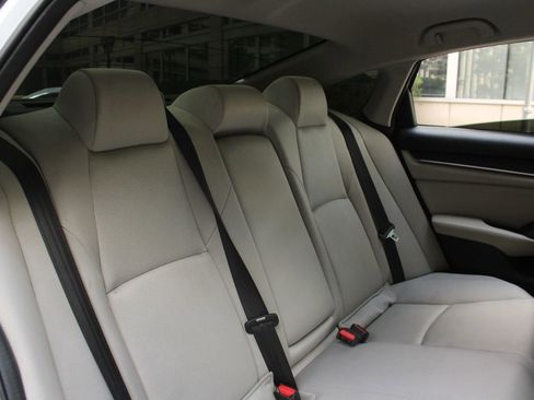 Used 2021 Honda Accord LX image 22