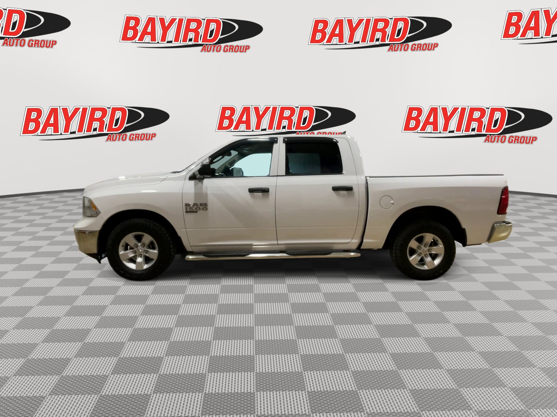 Used 2022 RAM 1500 Classic SLT w/ Trailer & Traction Group RWD image 5