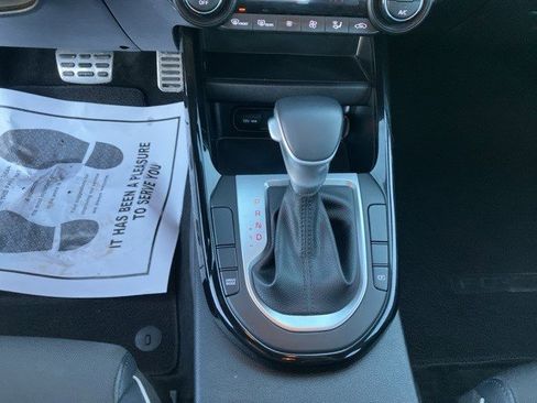 Used 2023 Kia Forte GT-Line w/ GT-Line Technology Package image 17