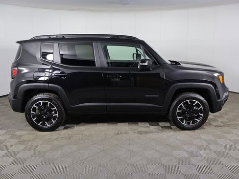 Used 2023 Jeep Renegade Latitude image 10