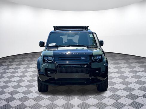 New 2026 Land Rover Defender 110 Trophy Edition AWD/4WD image 7