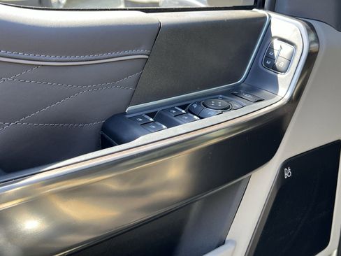 New 2026 Ford F450 Platinum w/ Platinum Plus Package image 15