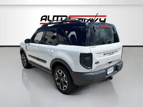 Used 2023 Ford Bronco Sport Outer Banks w/ Tech Package AWD/4WD image 5