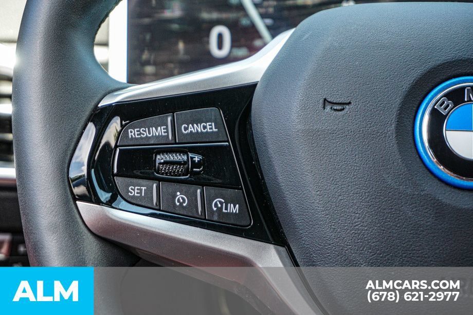 Used 2025 BMW i4 eDrive40 w/ Parking Assistance Package RWD image 29