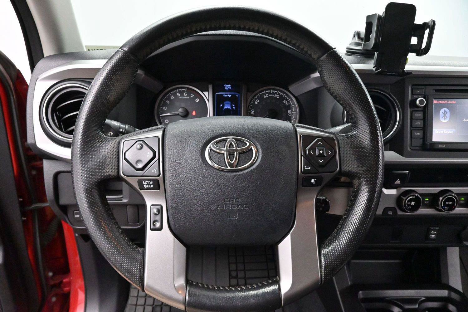 Used 2016 Toyota Tacoma SR5 w/ Towing Package RWD image 14