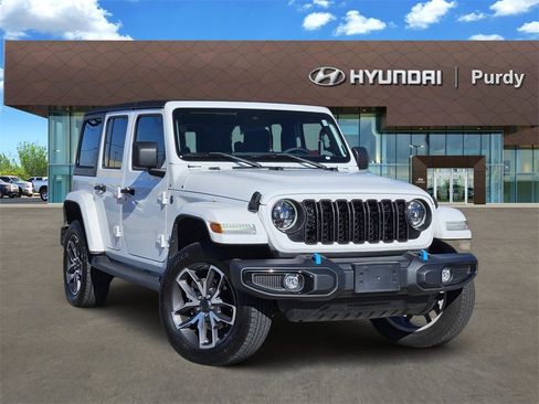 Used 2024 Jeep Wrangler Unlimited w/ Convenience Group image 1