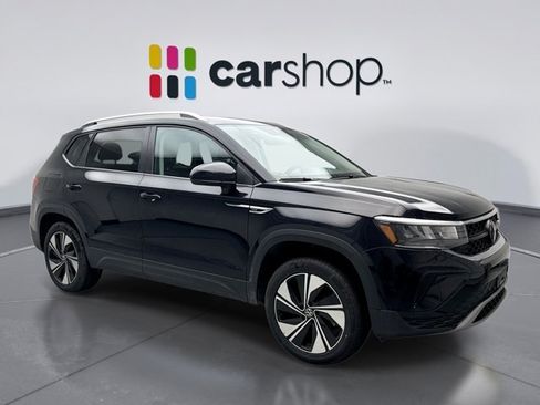 Used 2024 Volkswagen Taos SE AWD/4WD image 7