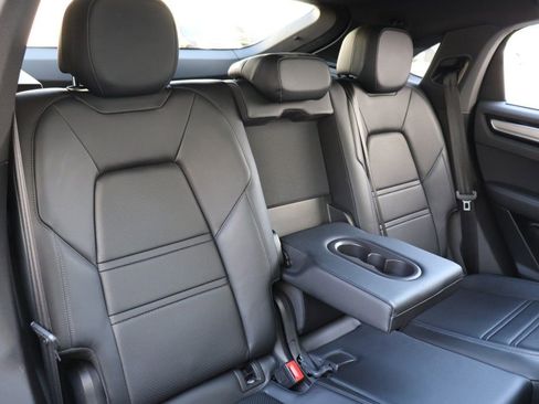Used 2021 Porsche Cayenne S AWD/4WD image 29