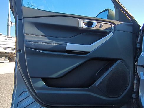 Used 2023 Ford Explorer XLT w/ Equipment Group 202A image 14