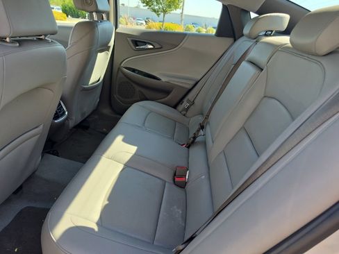 Used 2016 Chevrolet Malibu Premier w/ Driver Confidence Package II FWD image 11