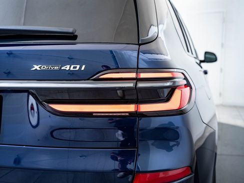 New 2026 BMW X7 xDrive40i w/ M Sport Package image 9