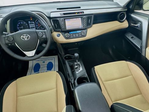 Used 2017 Toyota RAV4 XLE FWD image 26