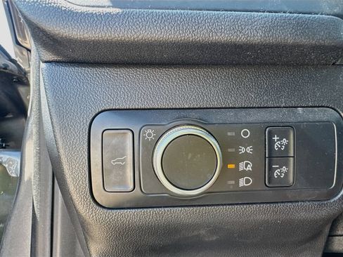 Used 2021 Ford Escape SE w/ Convenience Package FWD image 17