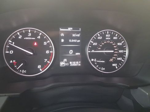 Used 2025 Subaru Crosstrek 2.0i Premium AWD/4WD image 2