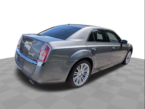 Used 2011 Chrysler 300 C w/ Sound Group RWD image 4