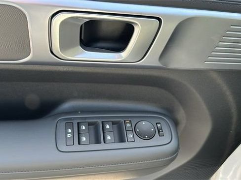 Used 2025 Hyundai Santa Fe XRT AWD/4WD image 17