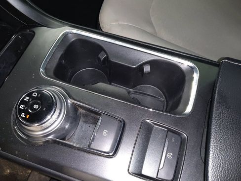 Used 2019 Ford Fusion SE w/ Equipment Group 151A FWD image 26
