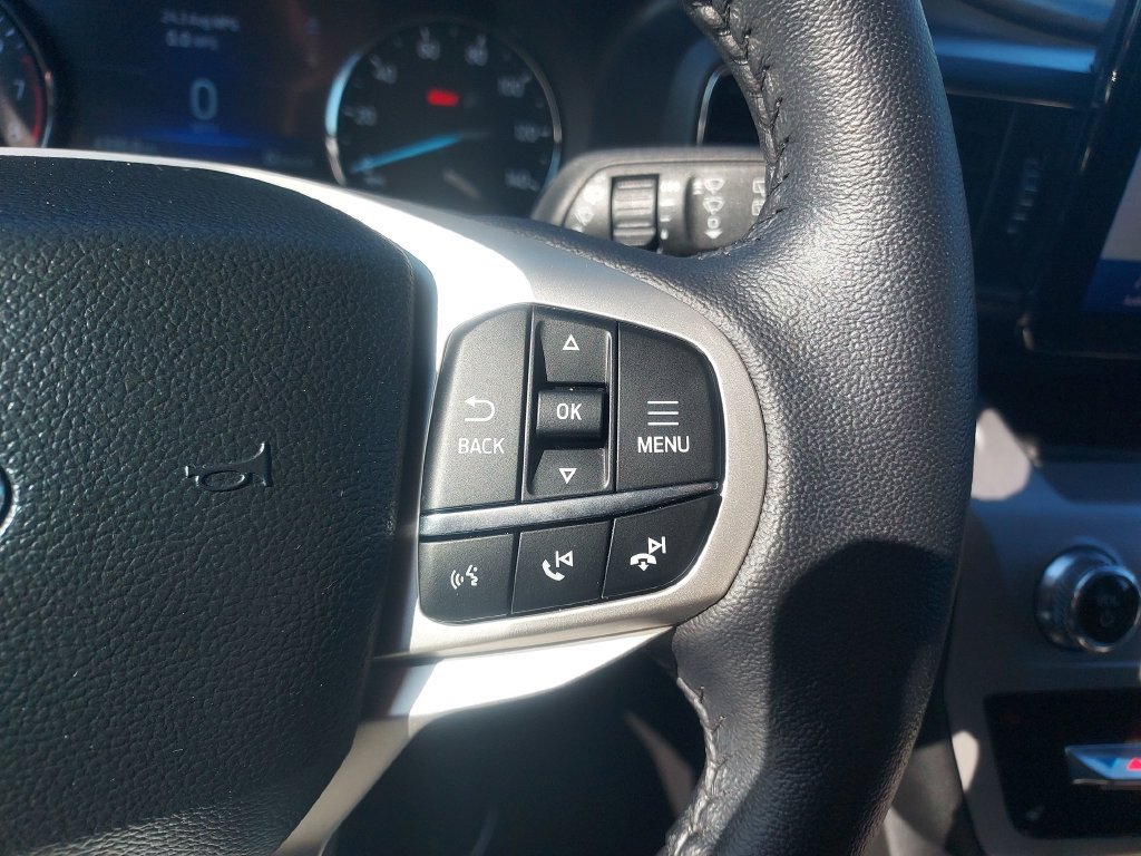 Used 2024 Ford Explorer XLT w/ Equipment Group 202A AWD/4WD image 23