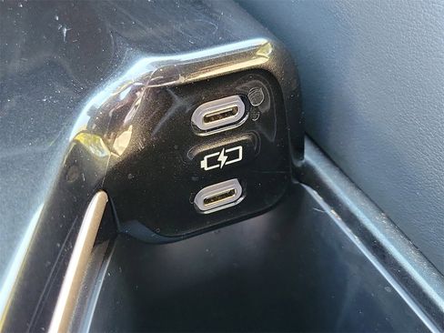 Used 2024 Toyota Crown Platinum image 30