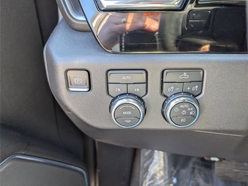 Used 2023 GMC Sierra 1500 Elevation image 20