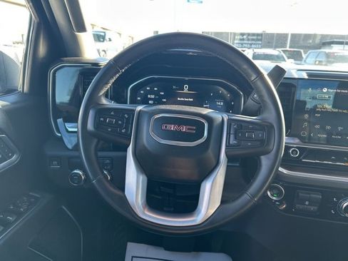Used 2025 GMC Sierra 1500 SLT image 19