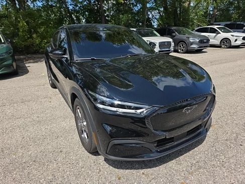 Used 2023 Ford Mustang Mach-E Select w/ Comfort Package Lite AWD/4WD image 2