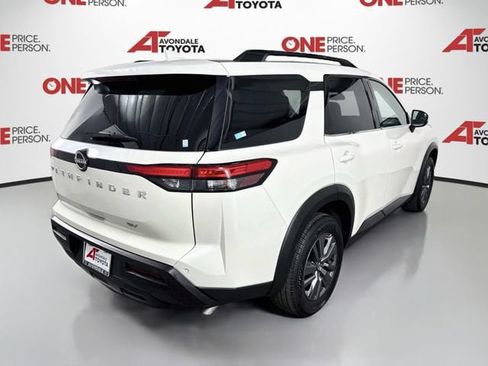 Used 2024 Nissan Pathfinder SV FWD image 7