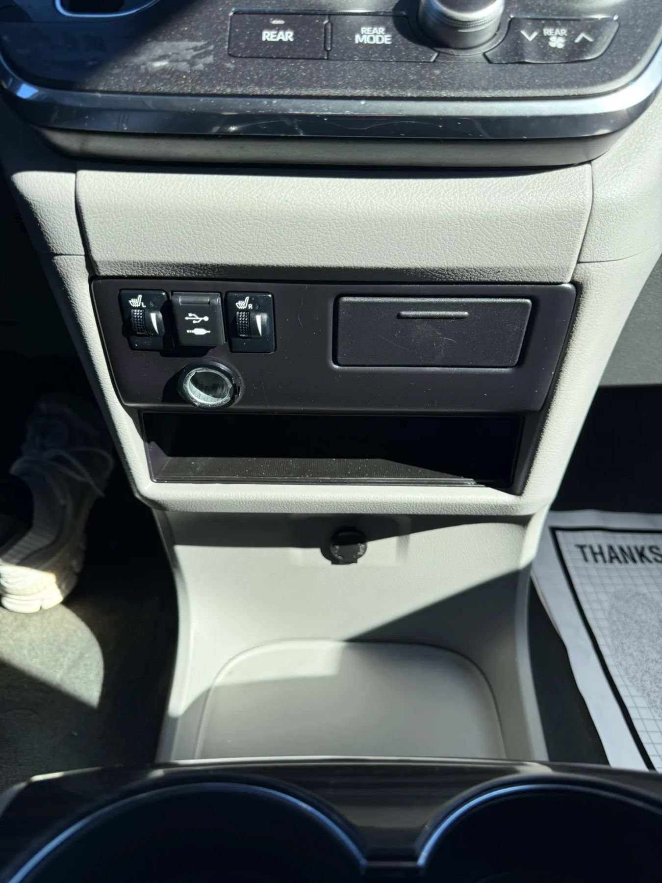 Used 2018 Toyota Sienna XLE w/ XLE Navigation Package FWD image 38