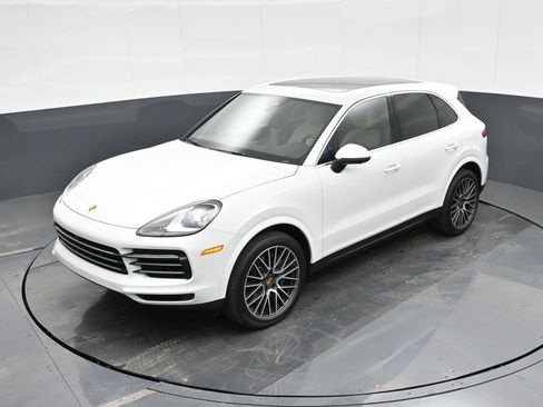 Certified 2021 Porsche Cayenne S image 26